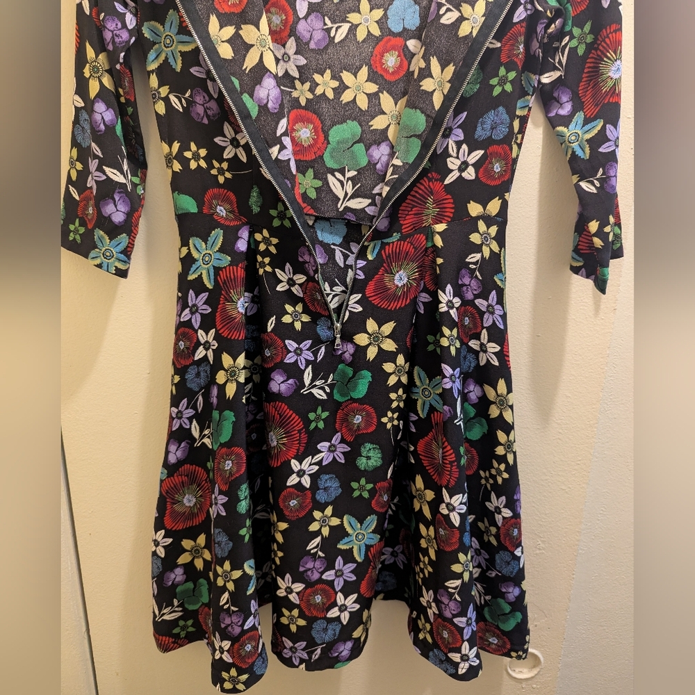 SUNO Stretch-Silk Multicolor Floral Fit-&-Flare Quarter Sleeve Mini Dress- 4 - Picture 9 of 15